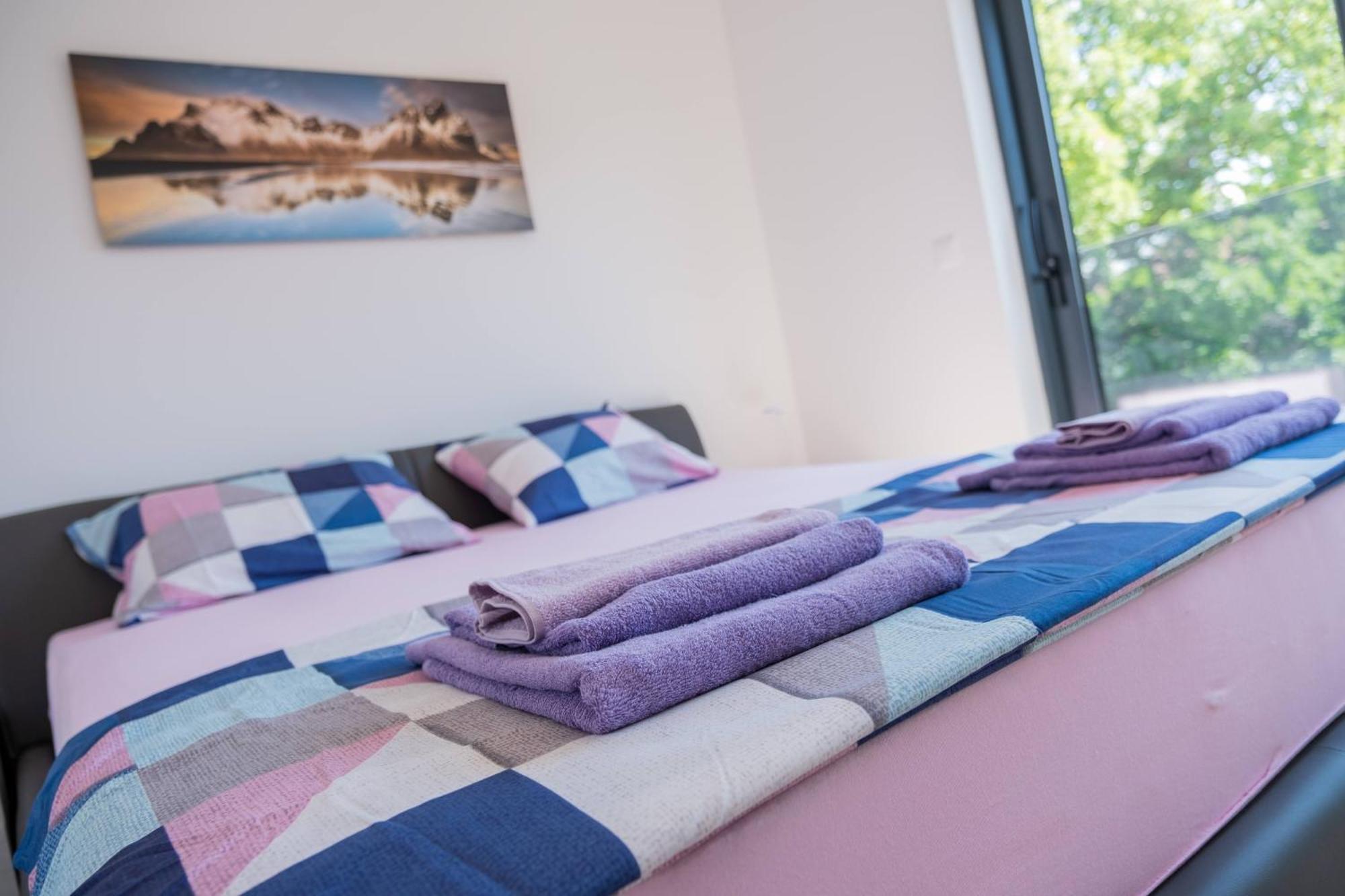 Three-Bedroom Premium Holiday Home Atmosfera With Private Pool&Sauna فوديس المظهر الخارجي الصورة