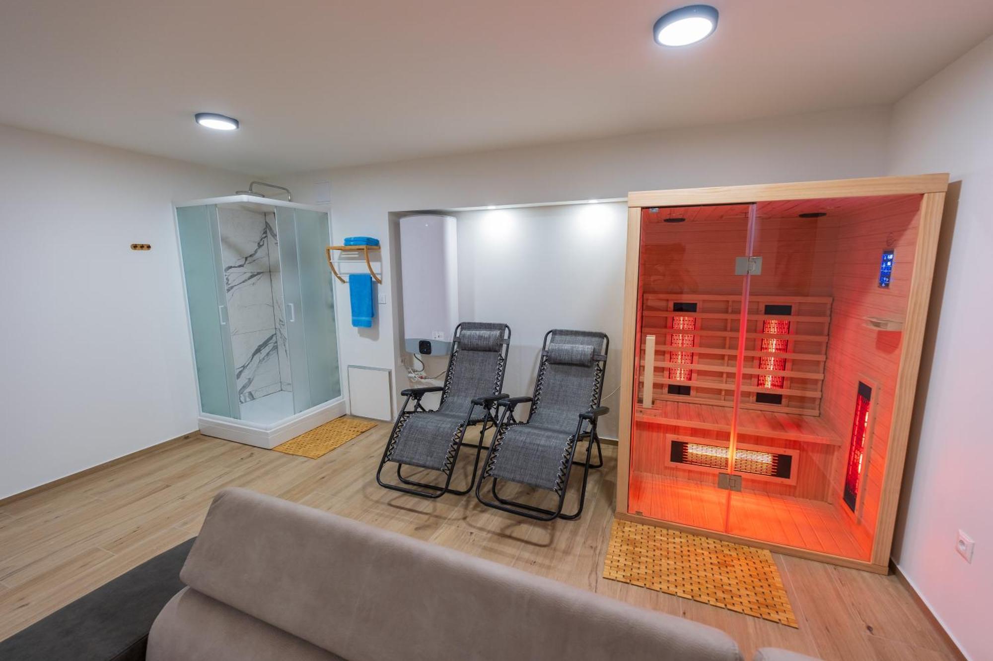 Three-Bedroom Premium Holiday Home Atmosfera With Private Pool&Sauna فوديس المظهر الخارجي الصورة
